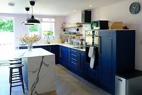 Wave Cottage Bristol