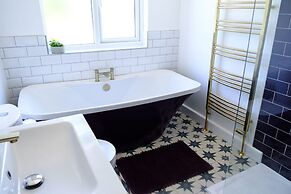 Wave Cottage Bristol