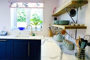 Wave Cottage Bristol