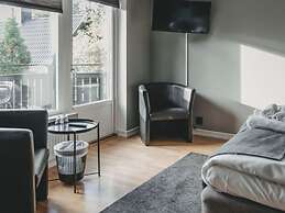 Appealing Vacation Home With Free Breakfast