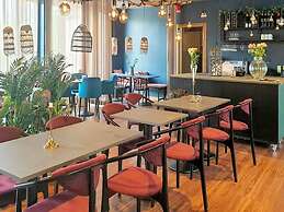 Appealing Vacation Home With Free Breakfast