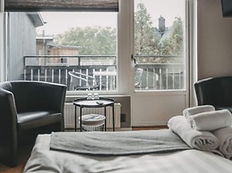 Appealing Vacation Home With Free Breakfast