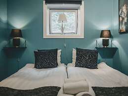 Nice 4-star Hotel Room With Free Breakfast