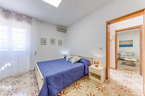 Villa Nesci 100m From Sea