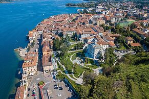 Modern Apartment in Arona