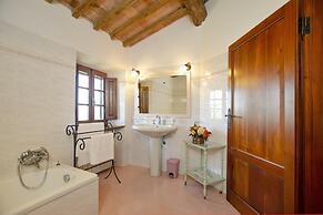 La Palazzina in Monteroni D Arbia