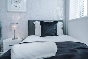 Lovely three bed home Manchester