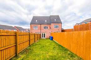 Lovely three bed home Manchester