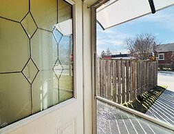 Sunrise BnB with Free Parking