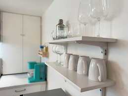 Sunrise BnB with Free Parking