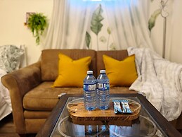 Sunrise BnB with Free Parking