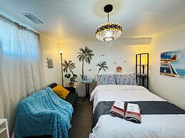Sunrise BnB with Free Parking