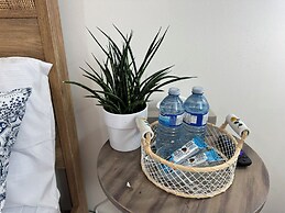 Sunrise BnB with Free Parking