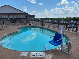 Studio 6 Suites – Mesquite, TX – Gross Rd.