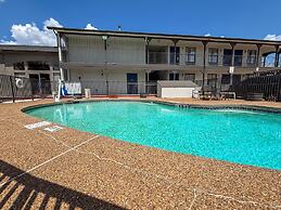 Studio 6 Suites – Mesquite, TX – Gross Rd.