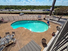 Studio 6 Suites – Mesquite, TX – Gross Rd.