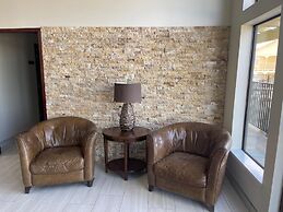 Spanish Trails Inn