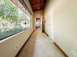 Arquitetura única na Granja Viana