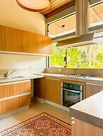 Arquitetura única na Granja Viana