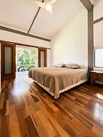 Arquitetura única na Granja Viana