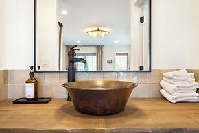 Inn History Tombstone