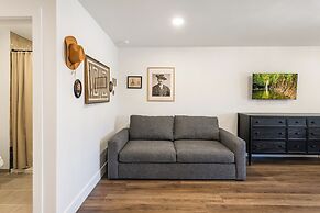 Inn History Tombstone