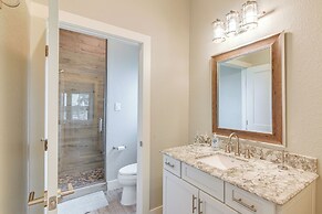 Canal-front Home, Walk to Sea Isle Beach!