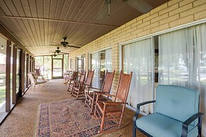 Lake Winnott Home w/ Boat Ramp & Dock