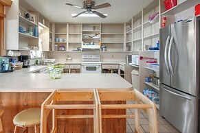 Lake Winnott Home w/ Boat Ramp & Dock