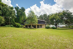 Lake Winnott Home w/ Boat Ramp & Dock