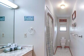 Lake Winnott Home w/ Boat Ramp & Dock