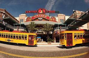 Blue Haven near Downtown Ybor Beachs