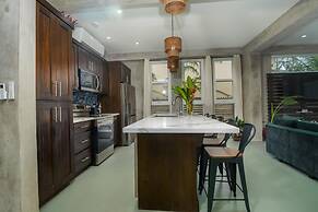 Conmigos 6 Bedroom Beachfront Villa