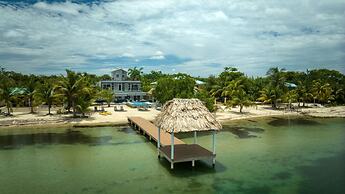 Conmigos 6 Bedroom Beachfront Villa