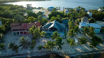 Casa de Wilson - 5 Bedroom Beachfront Villa