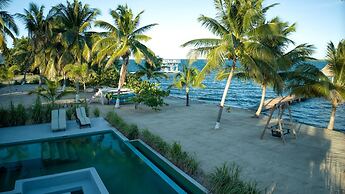 Casa de Wilson - 5 Bedroom Beachfront Villa