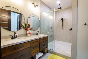 Casa de Wilson - 5 Bedroom Beachfront Villa