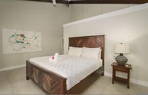 Casa de Wilson - 5 Bedroom Beachfront Villa