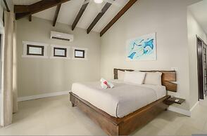 Casa de Wilson - 5 Bedroom Beachfront Villa