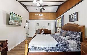 Rustic Lakehouse kayaks fishing bonfires