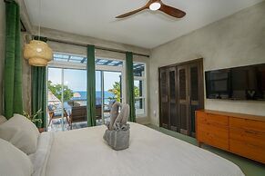 Conmigos 3 Bedroom Condo - Unit 2