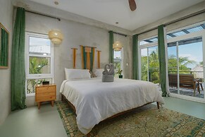 Conmigos 3 Bedroom Condo - Unit 2