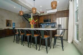 Conmigos 3 Bedroom Condo - Unit 2