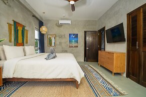 Conmigos 3 Bedroom Condo - Unit 1