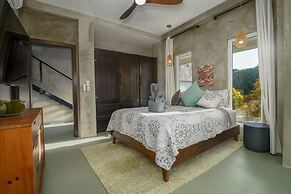 Conmigos 3 Bedroom Condo - Unit 1