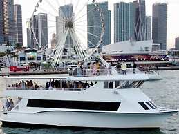 Tropical Miami Oasis