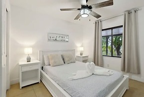 Tropical Miami Oasis