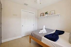 Tropical Miami Oasis