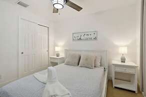 Tropical Miami Oasis