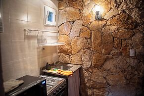 Stone Tiny Houses Malbec Zone